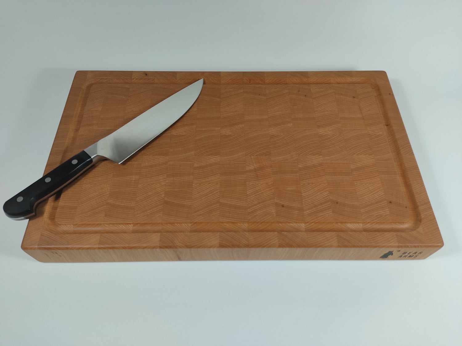 Héritage Culinaire – Planche à Découper en Hêtre de Luxe - 1